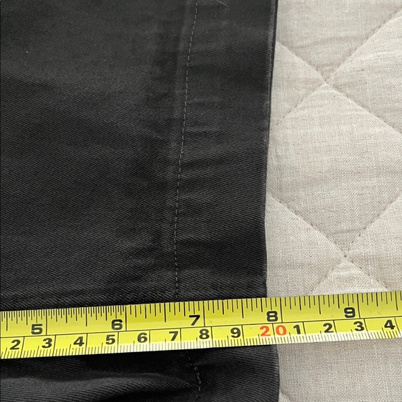 Mountain Khakis Men's Dark Gray Flat Front Shorts - Picture 5 of 5